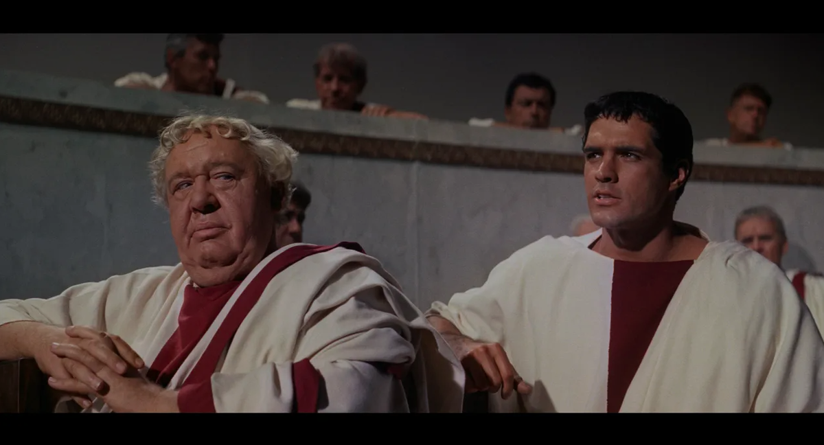 Фото: Стоп-кадр из фильма «Спартак» (Spartacus) (США, 1960 год). Сцена из заседания римских сенаторов.
