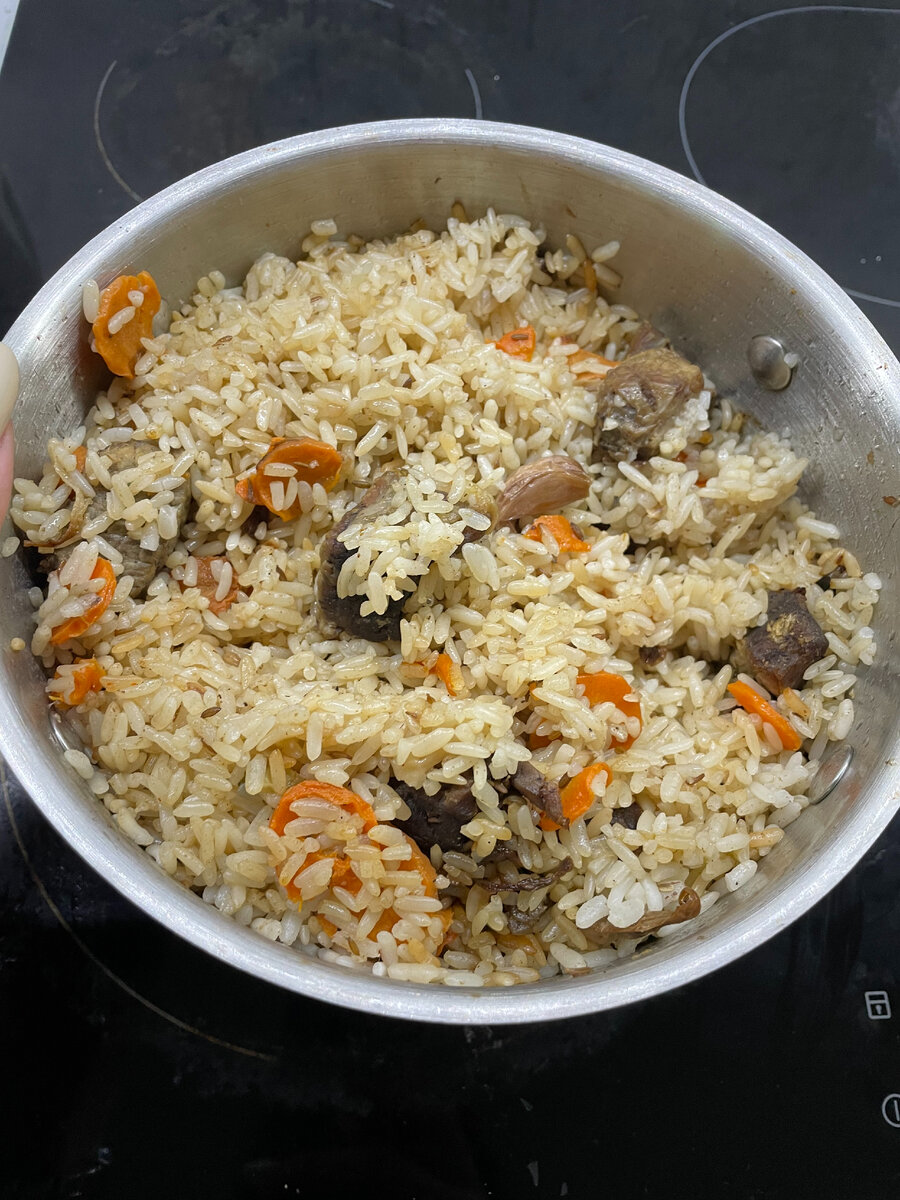 пока готовила плов, задумалась какой суп сварить, и всю морковку порезала кружочками, а не натерла на терке, как обычно)) потом уже опомнилась))