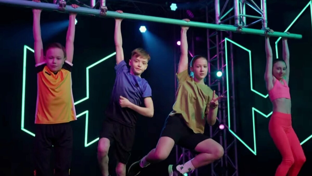 Слева направо: Леонид Голиков, Валерий Шубин, Вероника Никифорова, Софья Гребнёва