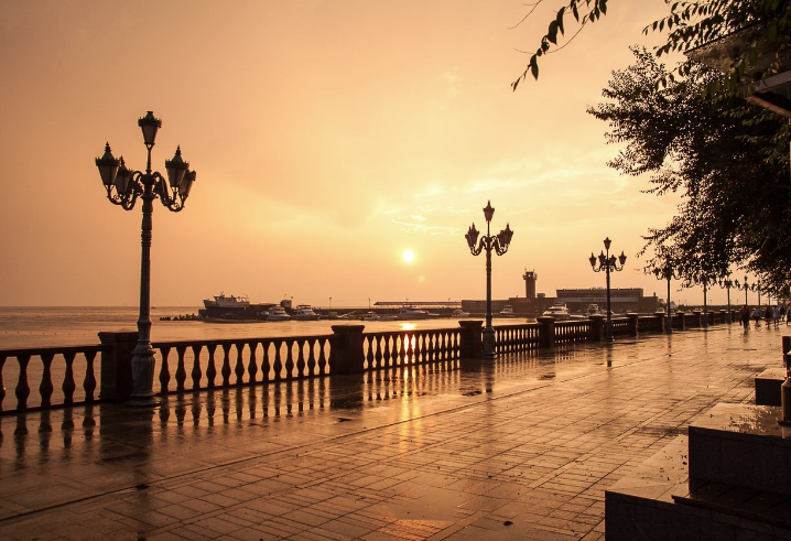 Из Яндекс каринок. Владивосток, "Спортивка"