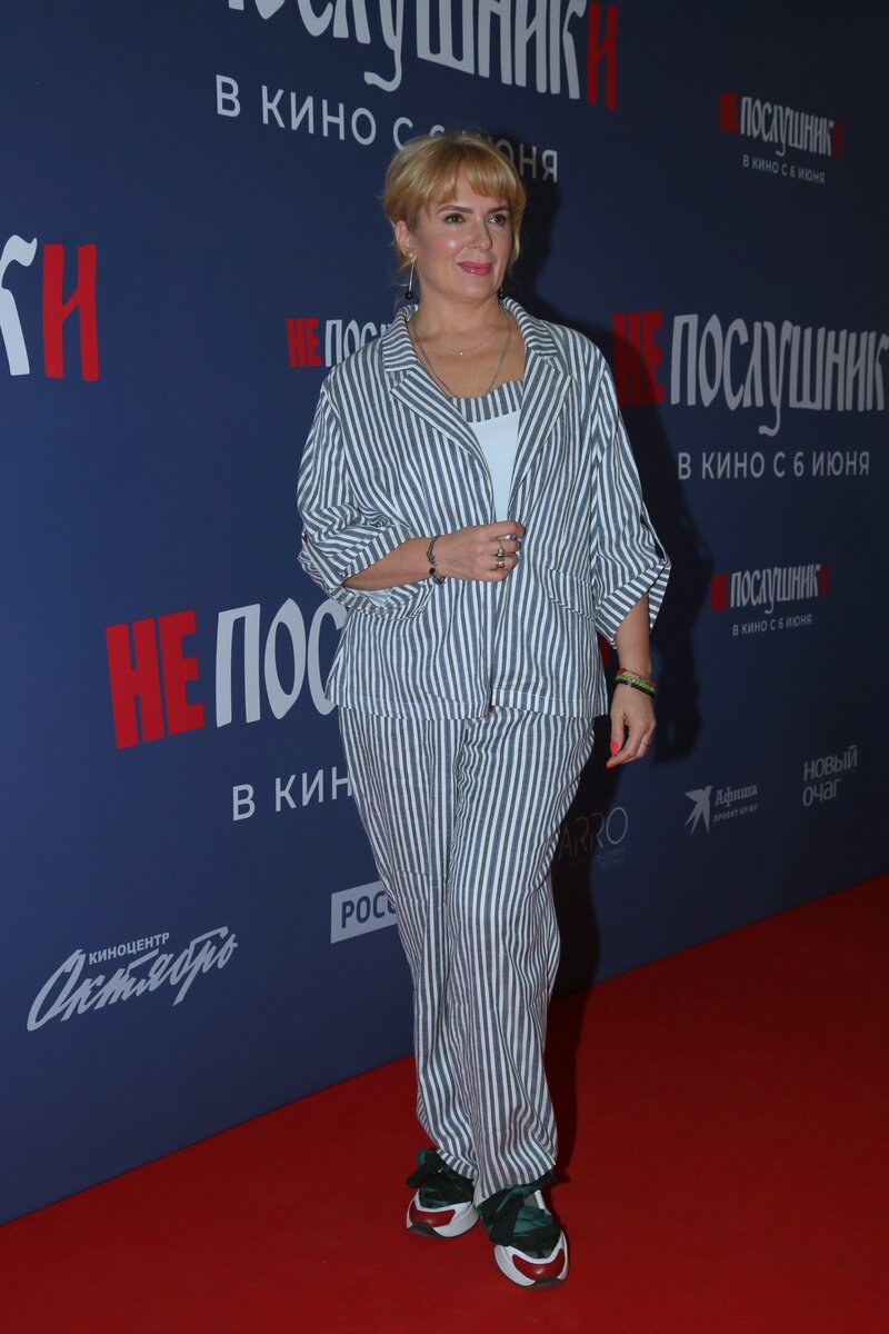    То, что Порошина снова поставила штамп в паспорте, поклонники заподозрили в конце мая, когда Мария появилась на премьере фильма «Непослушники». Борис КУДРЯВОВ