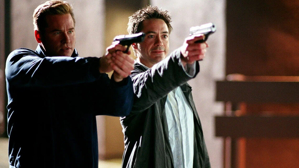    кадр из фильма «Поцелуй навылет»