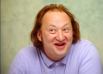 Ещенко юморист монологи. Английский юморист мистер бин. Мистер бин. Юморист лицо. Ещенко аншлаг.