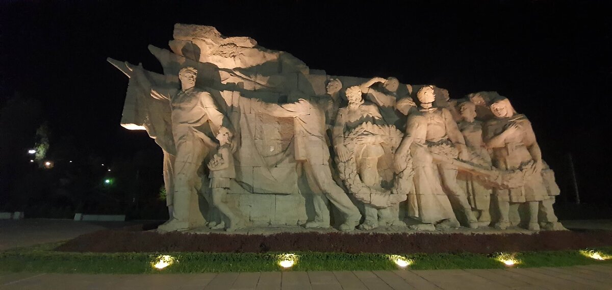 Монумент в комплексе Мамаев Курган