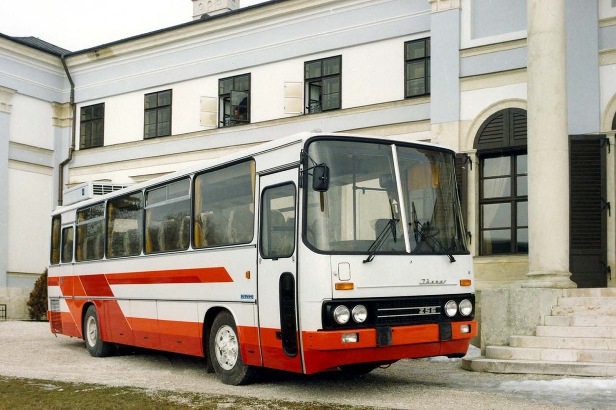 ▲ Ikarus 256.66. Венгрия, 1985 г.