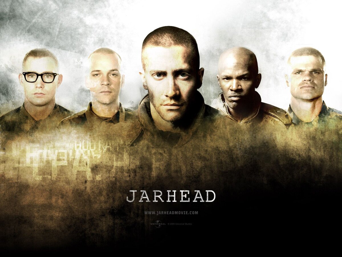 Морпехи (Jarhead) - это художественная экранизация 2005 года одноименной автобиографической книги, написанной Энтони Суоффордом, бывшим снайпером-разведчиком морской пехоты США, который описал свой опыт обучения и службы в морской пехоте во время первой войны в Персидском заливе. Джейк Джилленхол играет в фильме роль Суоффорда, а в актерский состав входят Питер Сарсгаард, Джейми Фокс, Деннис Хейсберт и Крис Купер.