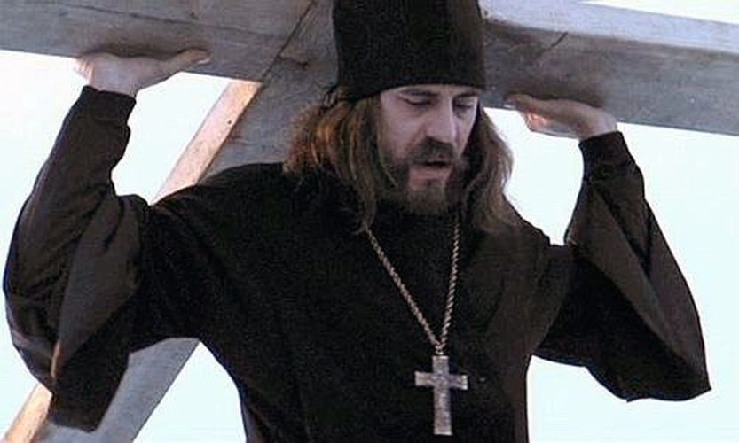 Дмитрий Дюжев в ленте "Остров"