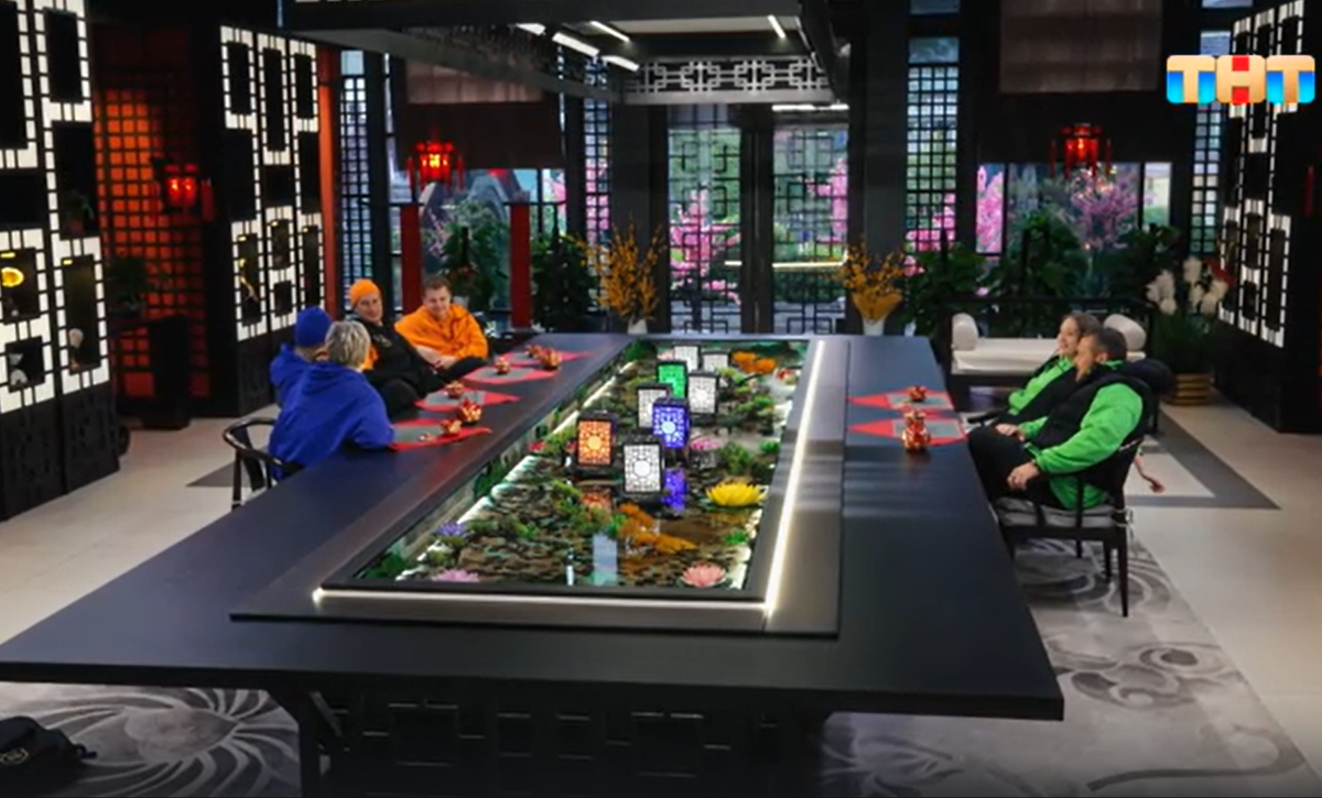 Кадр из шоу "Сокровища императора" 09.06.2024