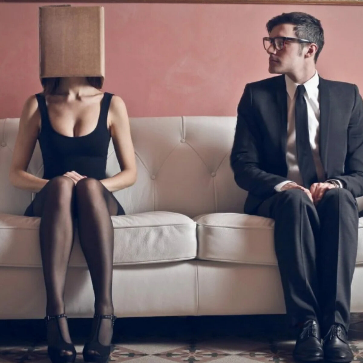 Здесь явно кроется какой-то секрет, о котором мужчина даже не подозревает