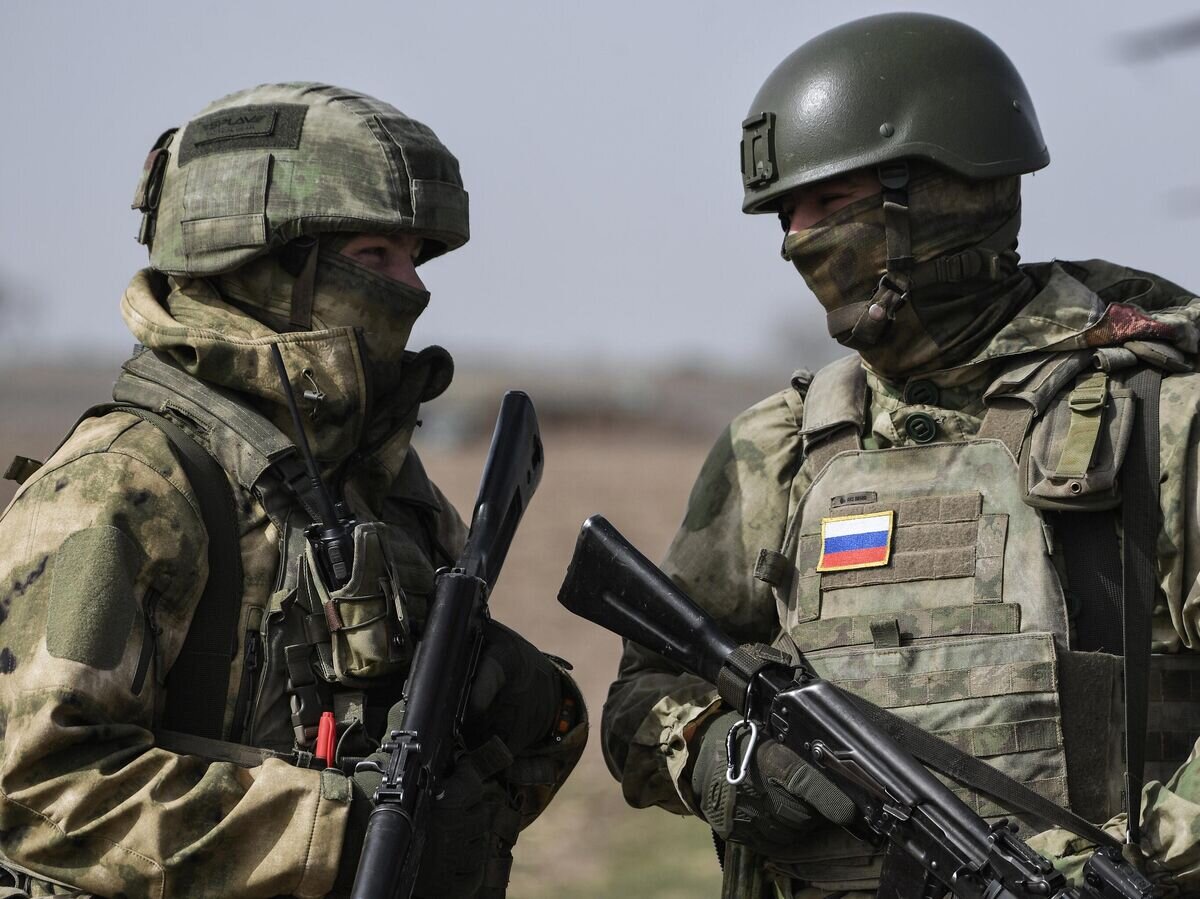    Российские военнослужащие на полевом аэродроме ВКС России в зоне проведения специальной военной операции на Украине© РИА Новости