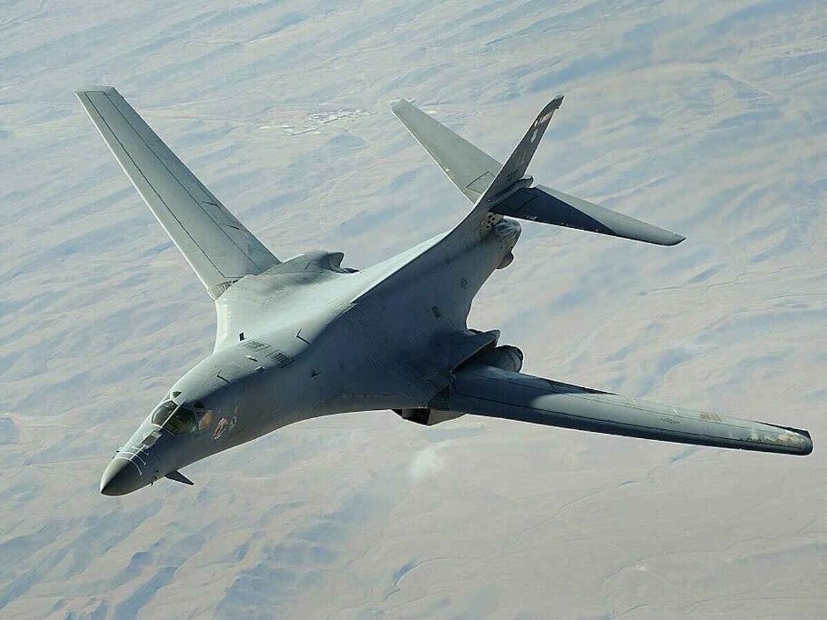    Стратегический бомбардировщик ВВС США B-1 Lancer © Public domain/U.S. Air Force/Staff Sgt. Aaron Allmon