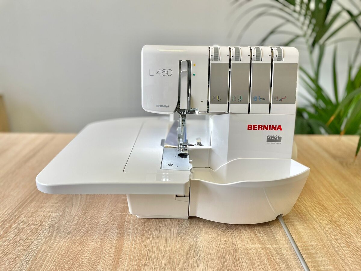 Оверлок Bernina L460 | ШВЕЙБЕРИ | ШВЕЙНЫЕ МАШИНЫ | Дзен