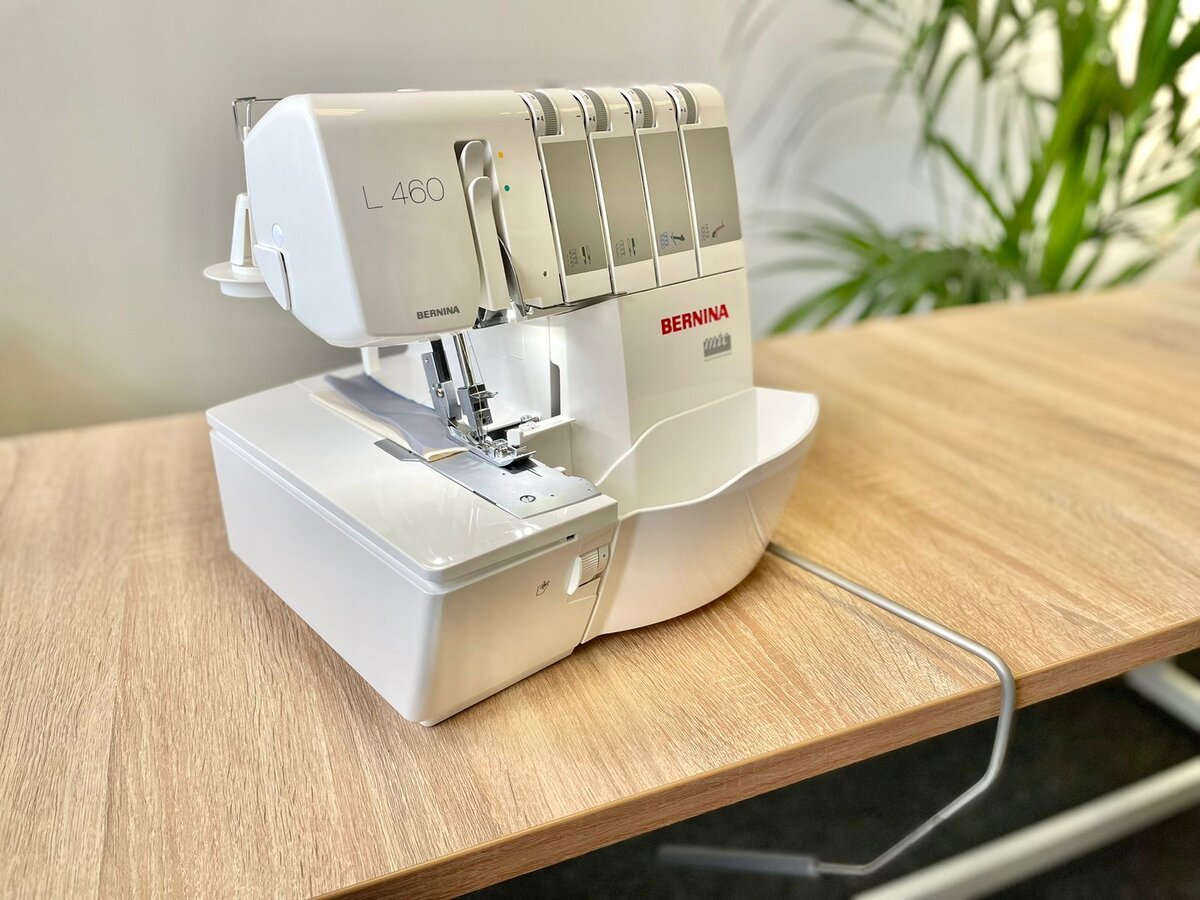 Оверлок Bernina L460 | ШВЕЙБЕРИ | ШВЕЙНЫЕ МАШИНЫ | Дзен