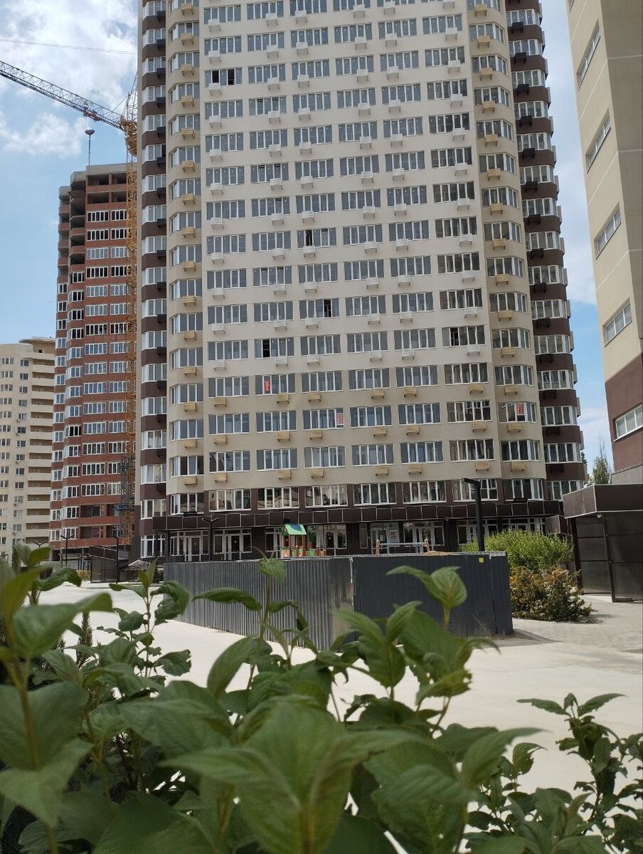 например, наш дом находится по улице Рождественской, 55.