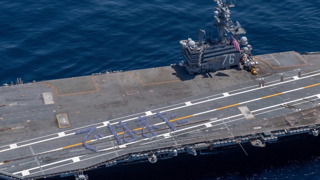    © PETTY OFFICER 2ND CLASS CHARLOTT/ GLOBAL LOOK PRESS
