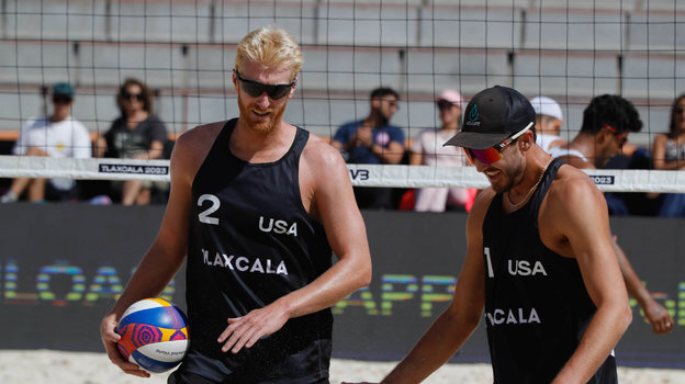    Чейз Бадингер (слева) и его партнер по сборной США Майлз Эванс. Global Look Press