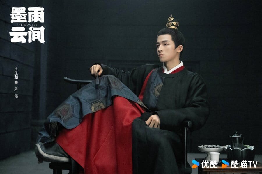 и в черном тоже