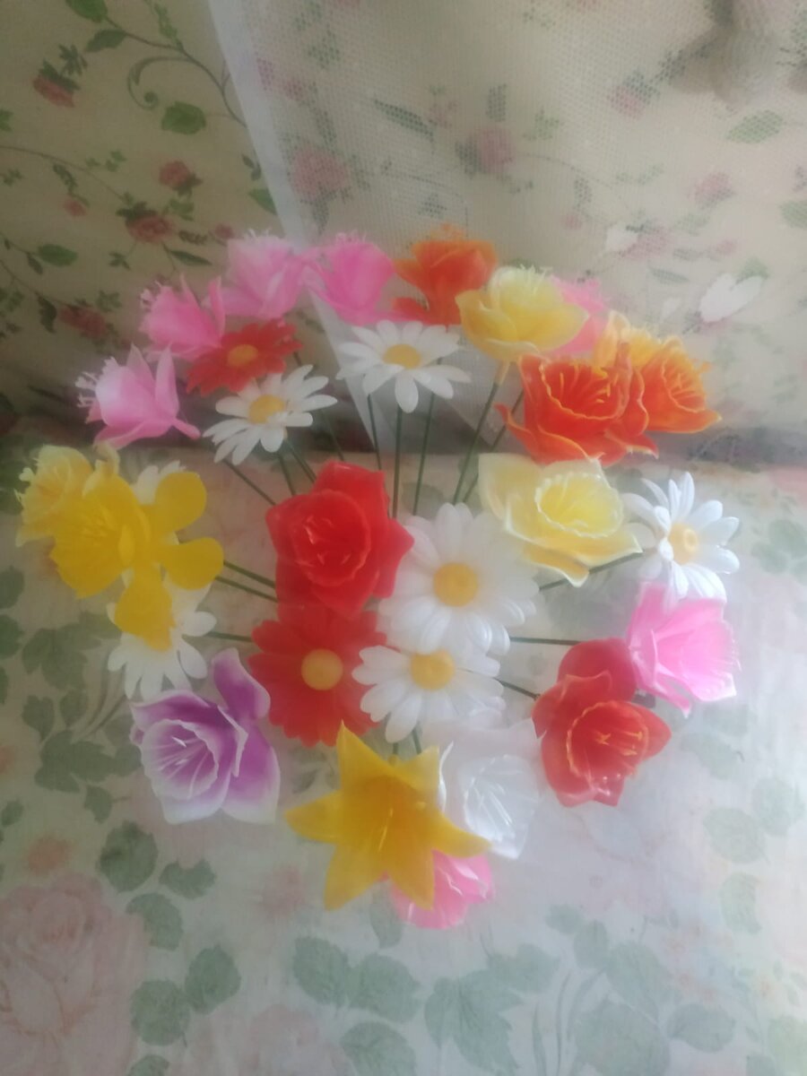 Лёгкий, цветной, детский пластилин .