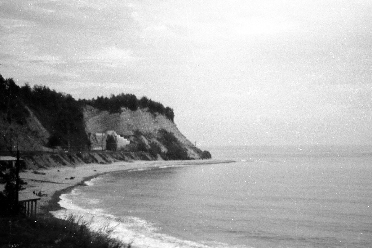 Береговая линия пансионата "Буревестник", 1967 год. 