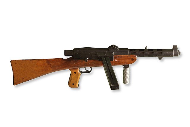 MP41/44. (Автор фото Rama, CC BY-SA 2.0 fr)