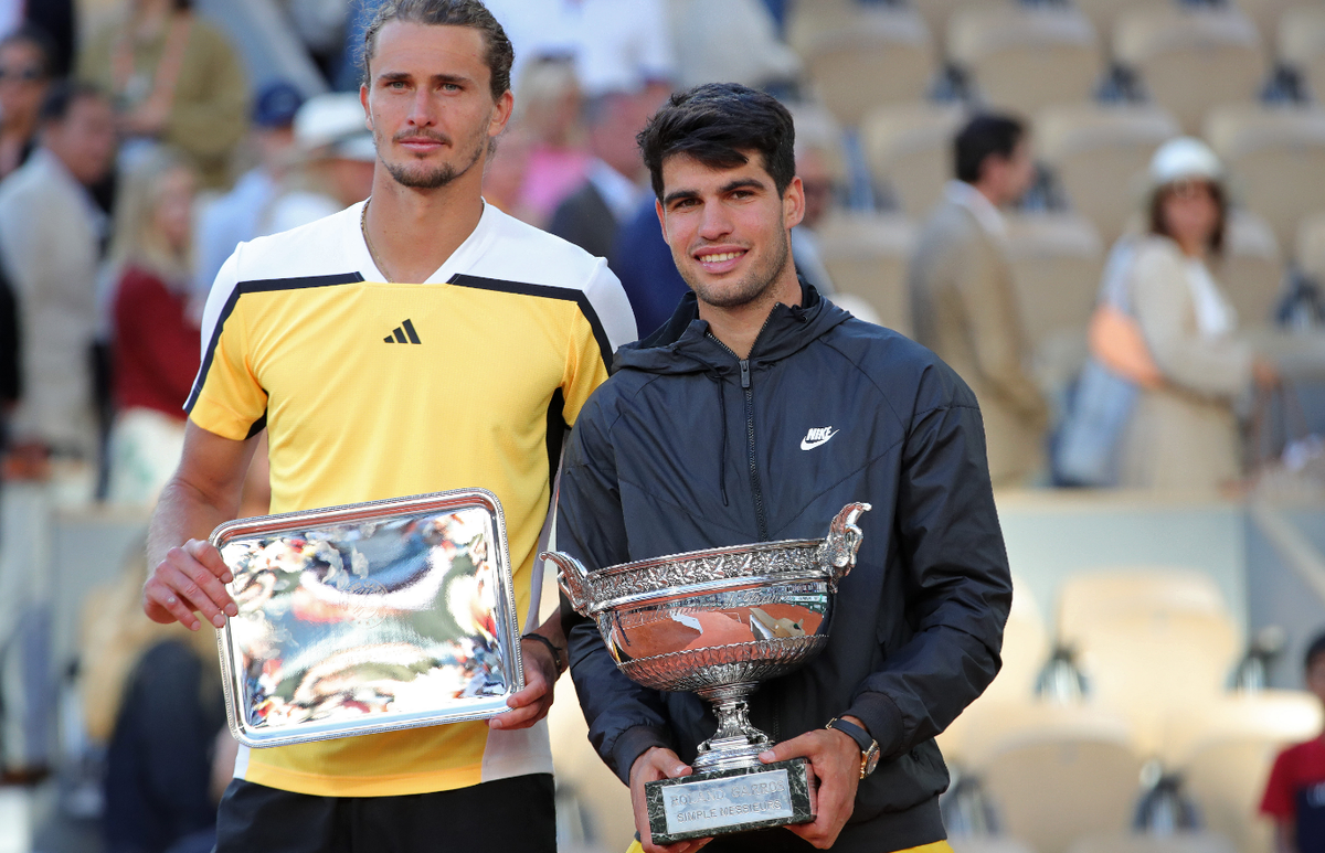 Александр Зверев проиграл свой второй финал турнира Большого шлема, а Карлос Алькарас - выиграл третий из трех. Фото: globallookpress