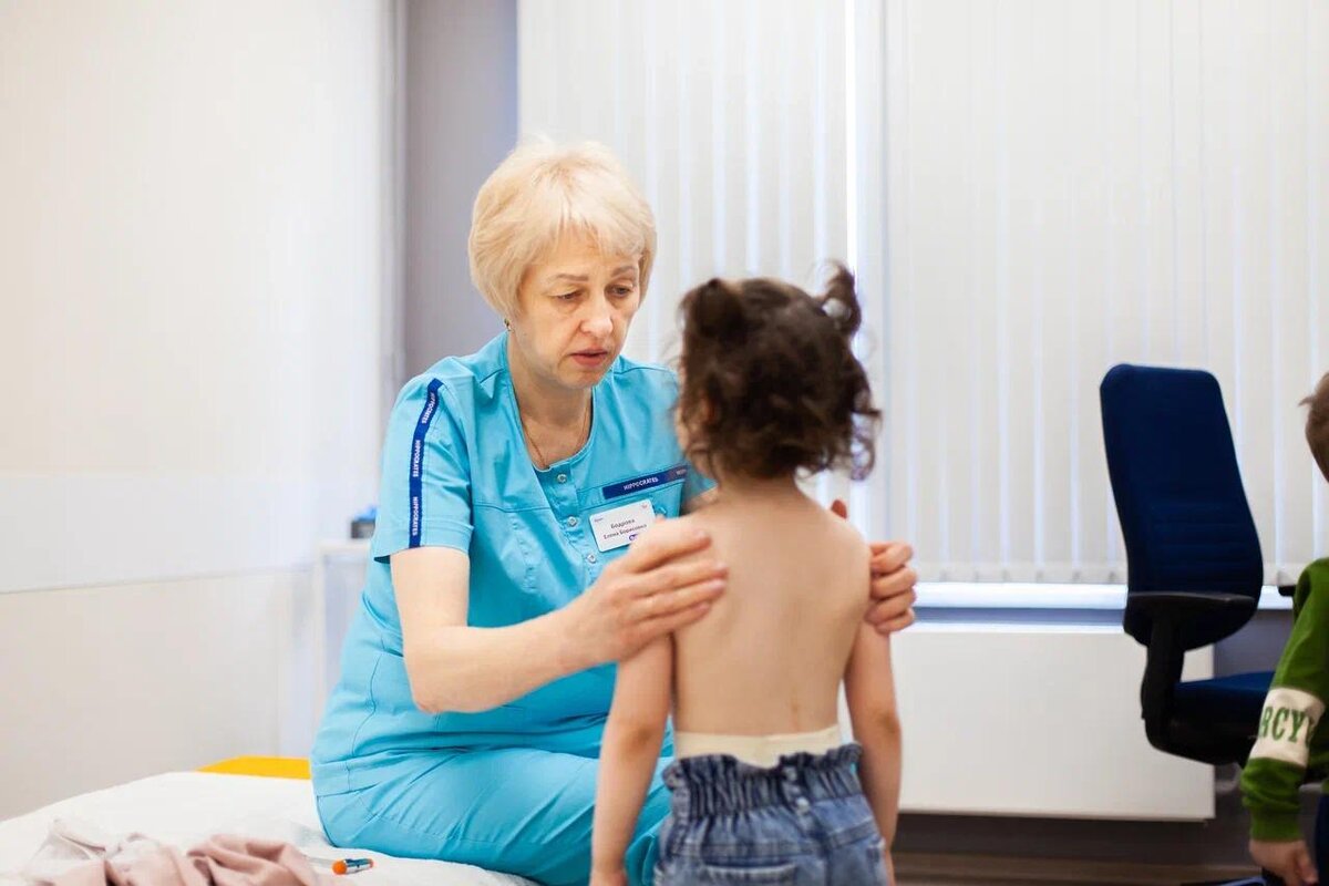 Миотонический синдром чаще проявляется у детей, чем у взрослых