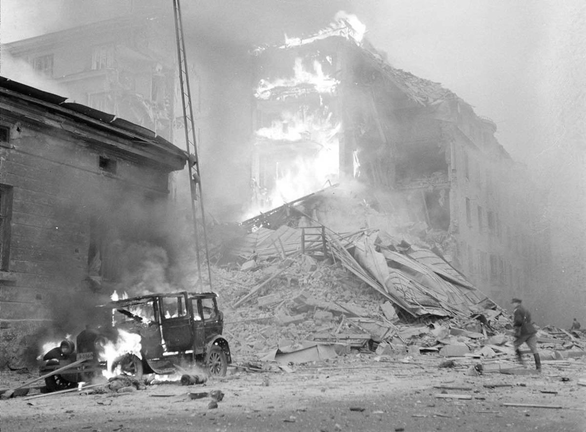 Советская бомбардировка столицы Финляндии в день объявления войны, 30 ноября 1939 года. 