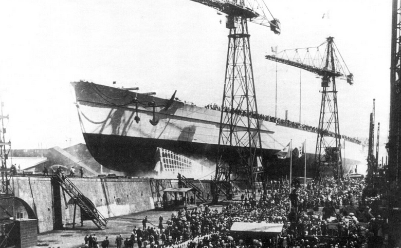 Спуск на воду итальянского сверхдредноута «Франческо Каррачиоло» не привел к усилению
итальянского флота