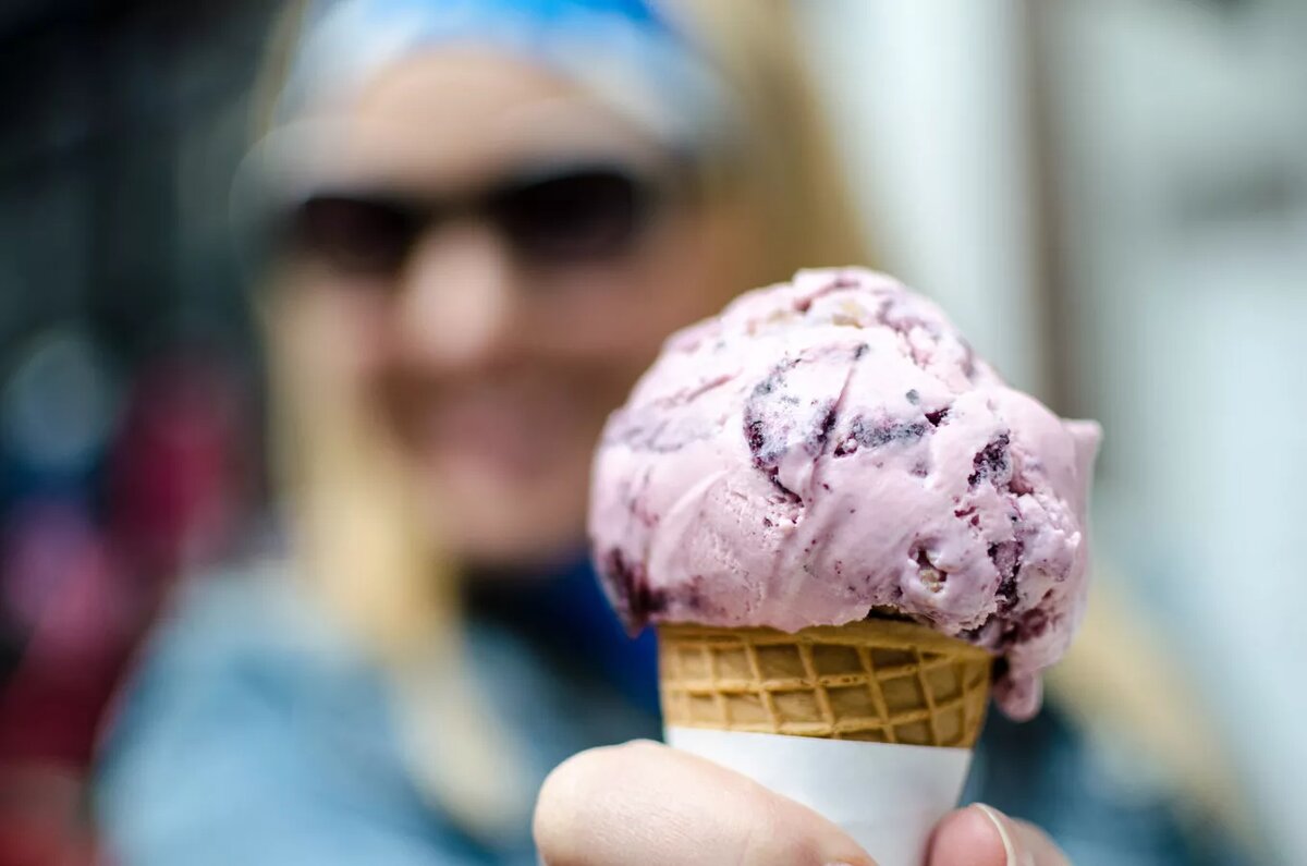 CC BY 2.0 / m01229 / Blueberry ice cream cone