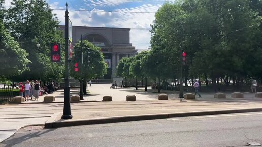 Прогулка по Санкт-Петербургу, Петроградка