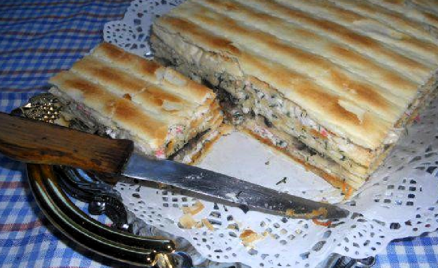 Закусочный торт "Наполеон". Спорный и неодназначный рецепт для праздничного стола и не только