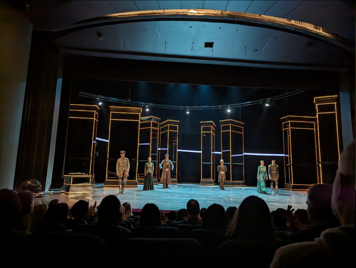 Поклоны после спектакля «Арбенин. Маскарад без слов»