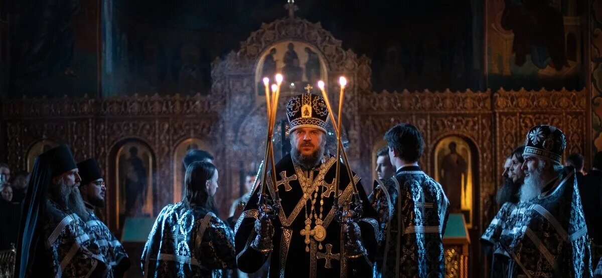 Церковная атмосфера реально способна очаровывать.