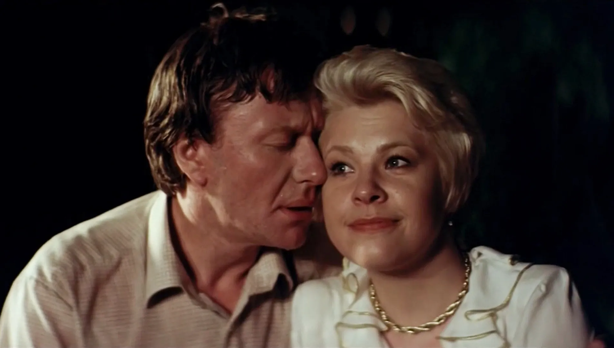 «Блондинка за углом», к/с «Ленфильм», 1984, реж. В. Бортко