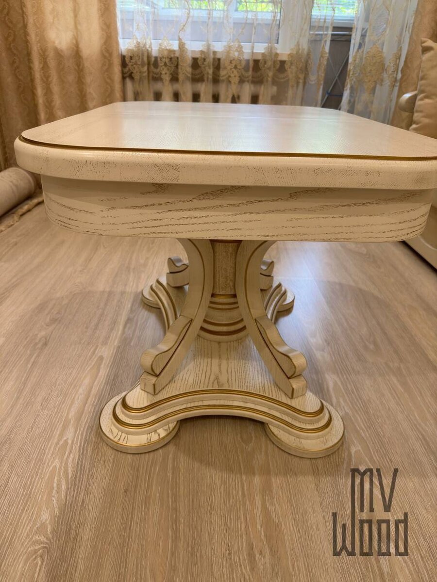 Стол из массива ясеня