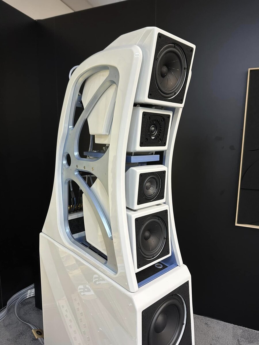Наслаждаемся фотоподборкой с последних инсталляций референсных акустических систем Wilson Audio XVX!  -2