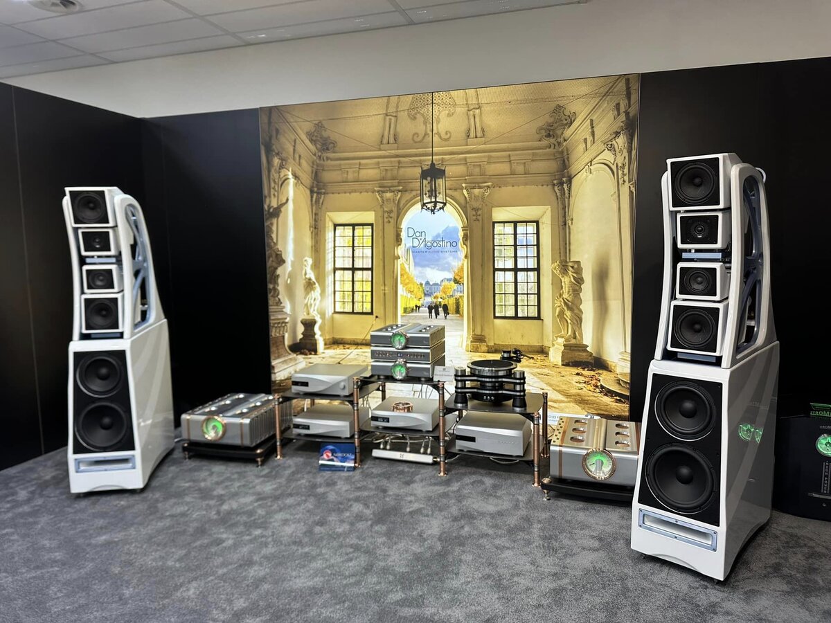 Наслаждаемся фотоподборкой с последних инсталляций референсных акустических систем Wilson Audio XVX!  