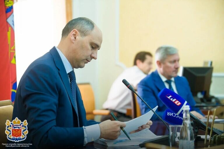    В Оренбуржье выделено еще 30 млн рублей на уход за пожилыми и инвалидами Андрей Севостьянов