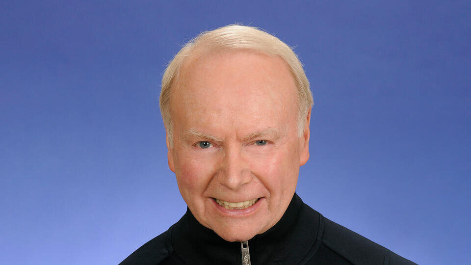     Умер известный американский тренер по фигурному катанию Фрэнк Кэролл Global Look Press/USOC/ZUMAPRESS.com