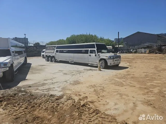 Лимузин Hummer 8 колёсный