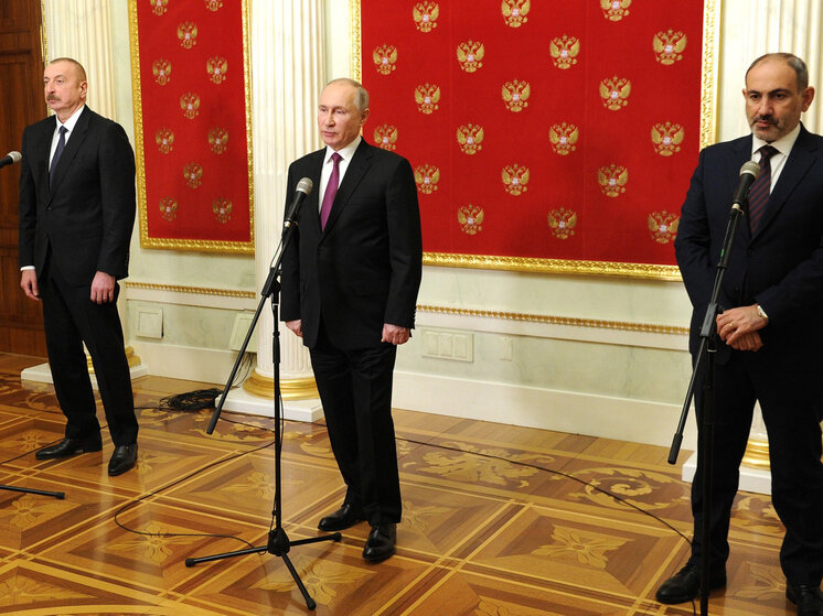     Отношения в треугольнике Ереван—Москва—Баку радикально меняются прямо на наших глазах. / kremlin.ru