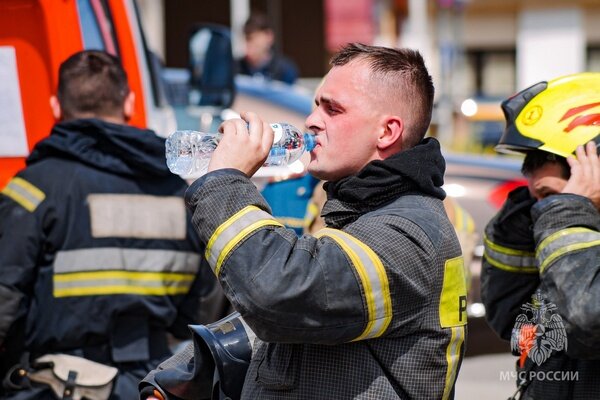     МЧС: на крыше Дворца искусств было несколько газовых баллонов