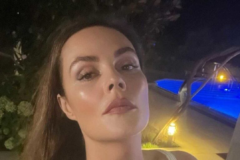 Екатерина Андреева йога