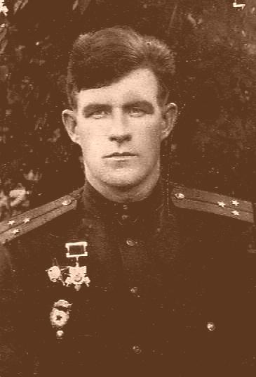 Когда расчет погиб, он лег за пулемет и отбил атаку. Подвиг гвардии старшего лейтенанта Владимира Кондуфора