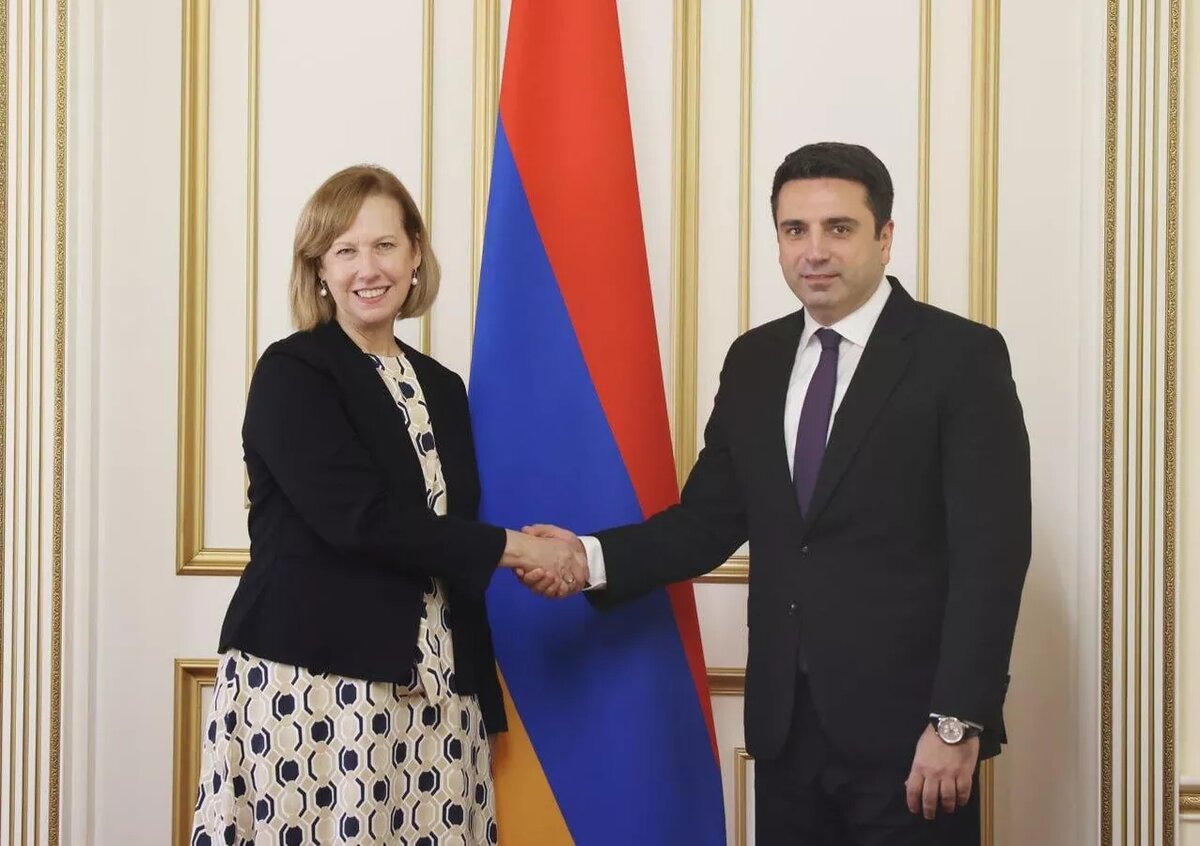 © Photo : press office of the Government of RA