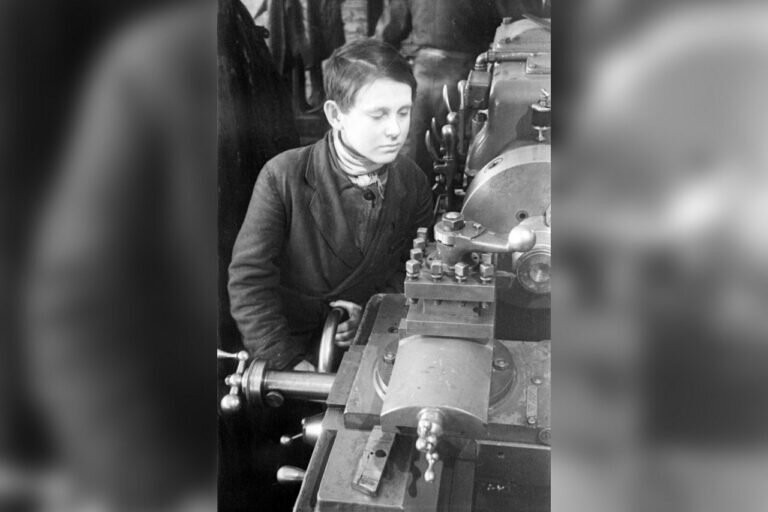    История Оренбуржья. О событиях и людях в годы войны Марина Шарт