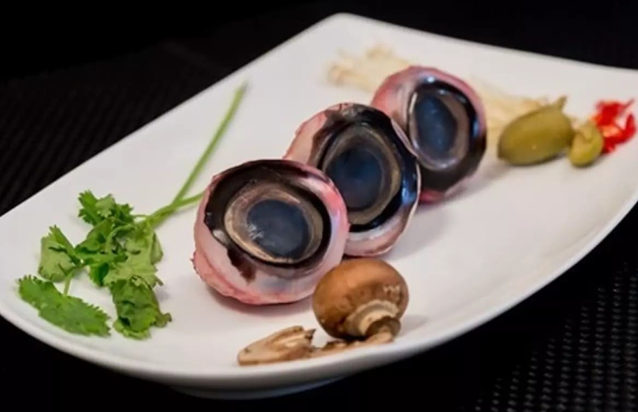 Глаза тунца