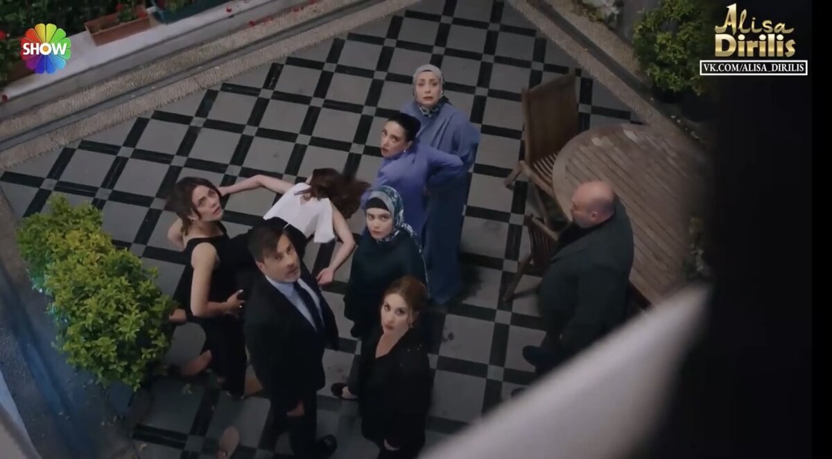 Стоп-кадр сериала «Клюквенный щербет»