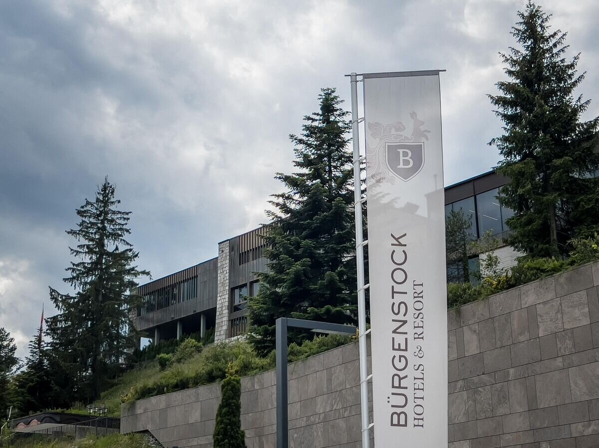    Курорт Бюргеншток в центральной Швейцарии, где пройдет "мирный" саммит по Украине© AFP 2024 / ELODIE LE MAOU