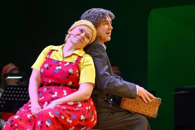    Сцена из спектакля. Фото: Омский государственный академический театра драмы